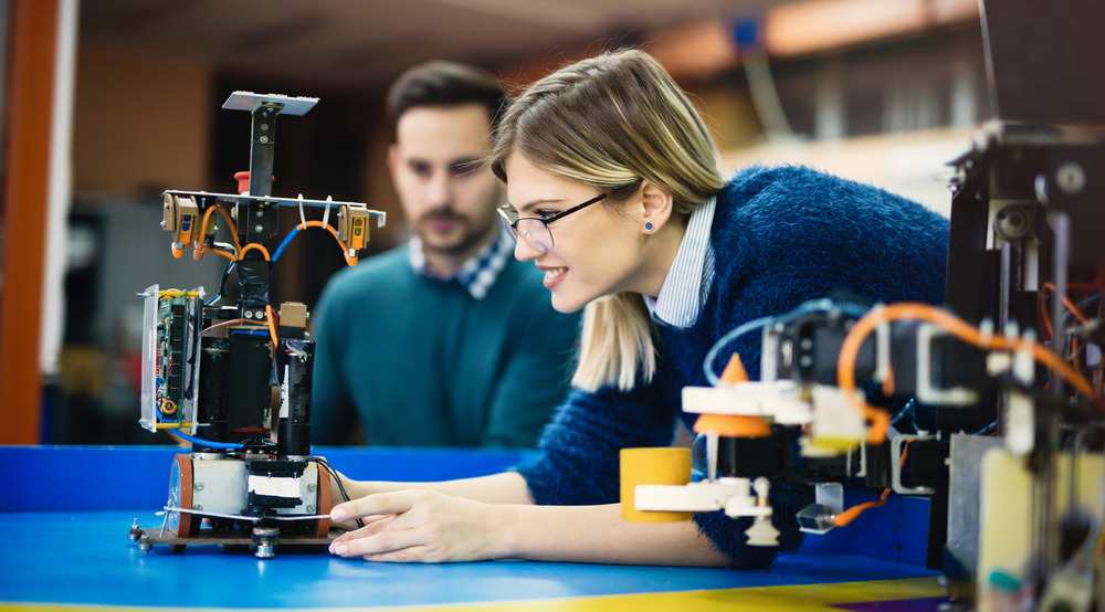 woman views on robot msmstudy.eu